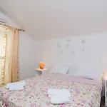 Daniela 3*